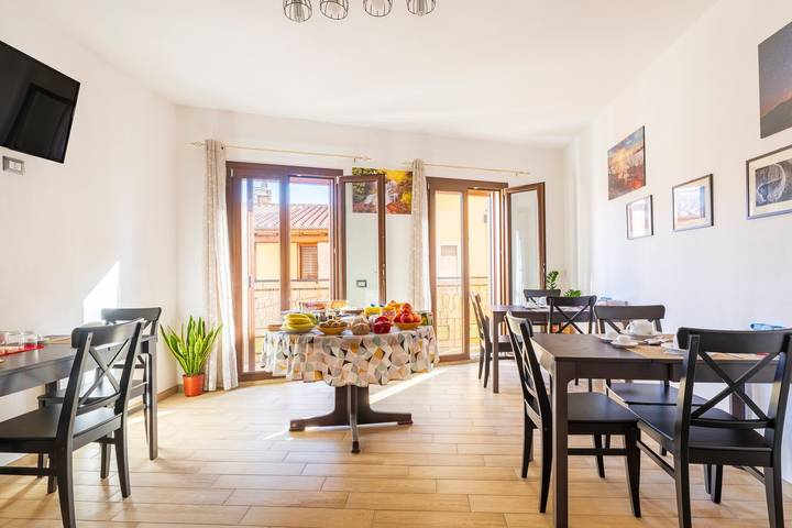 Chambre triple avec salle de bain privée in Jerzu, Barbagia