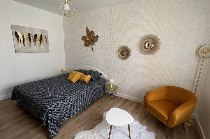 Location de vacances pour 6 personnes, avec jacuzzi et jardin à Saint-Georges-lès-Baillargeaux - 3