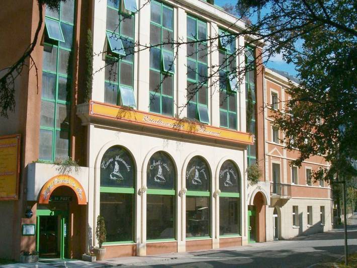 Hôtel pour 2 personnes, avec Jardin à Ornolac-Ussat-les-Bains