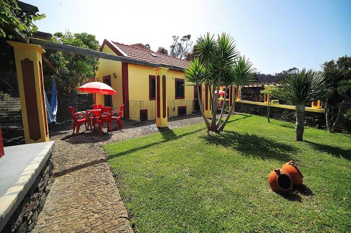 Gîte pour 4 personnes, avec jardin à Ponta Do Pargo - 3