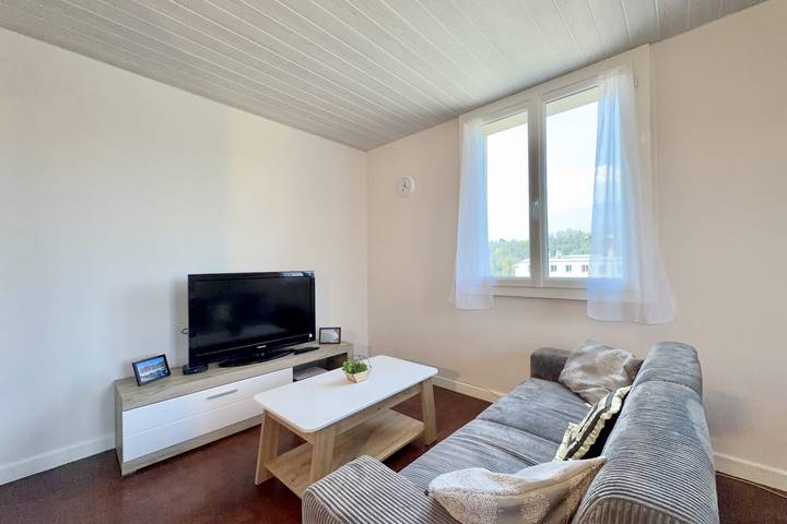Gîte pour 4 personnes, avec balcon, adapté aux familles à Aix-les-Bains - 2