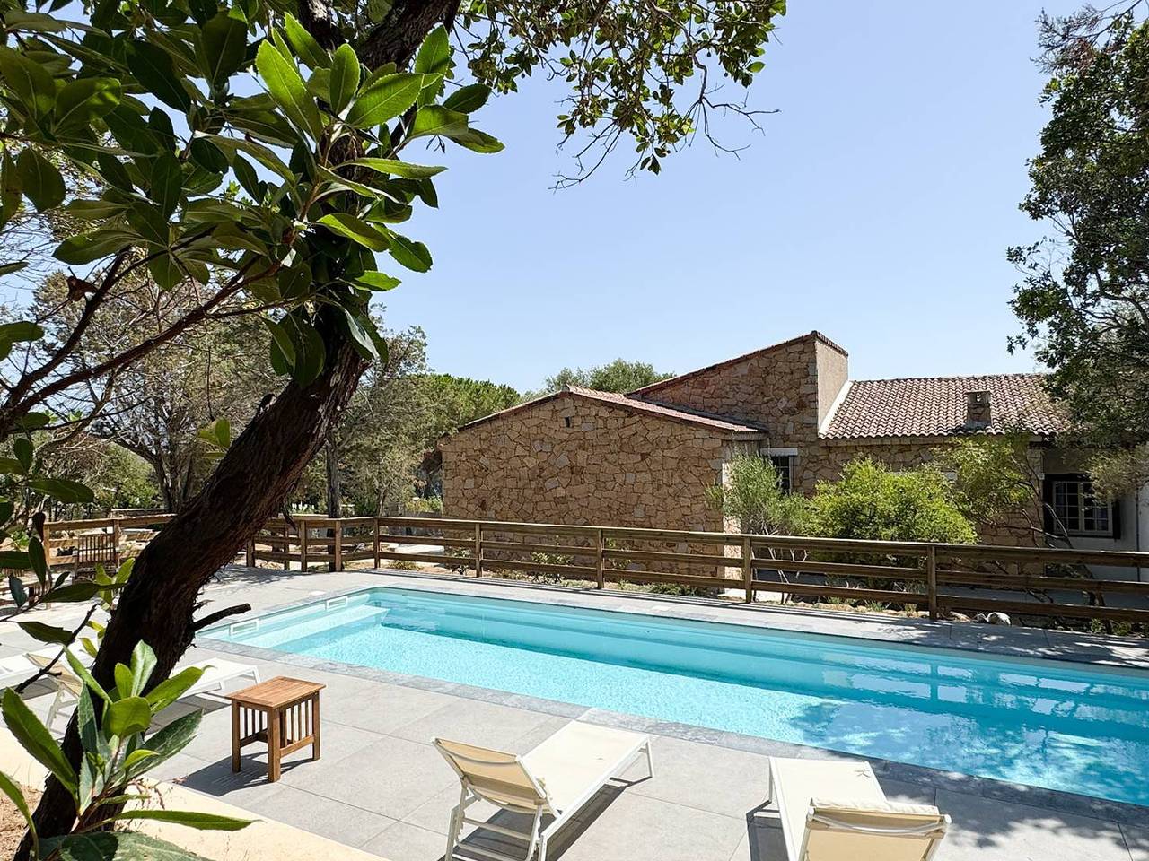 Appartement de vacances entier, Villa Naomi , piscine, à 100 m de la plage in Abbartello, Olmeto