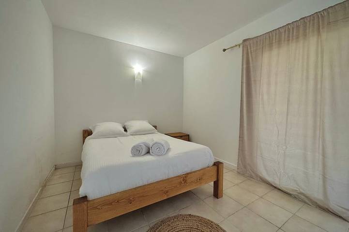 Location de vacances pour 8 personnes, avec jardin à Bezouce - 4