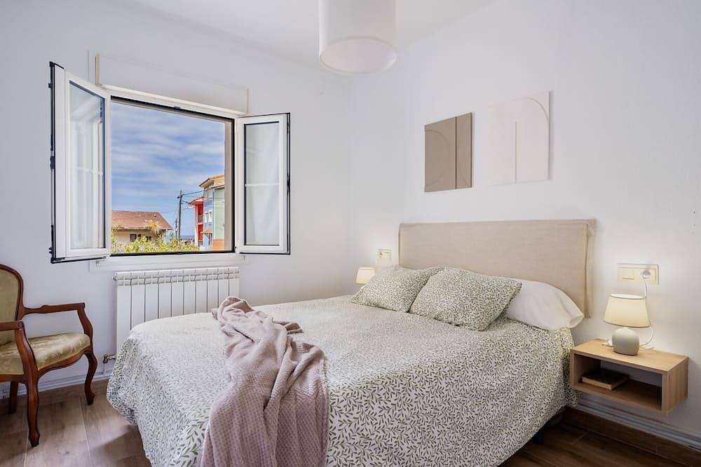 Entire apartment, Appto. El Cantábrico en Ribadesella in Ribadesella, Costa Verde (Spain)