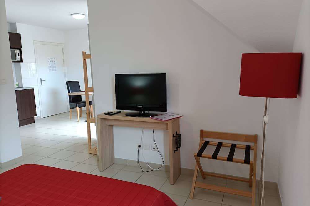 Entire apartment, T1 Bis Dans Résidence Avec Piscine D94 in Salies-de-Béarn, Béarn
