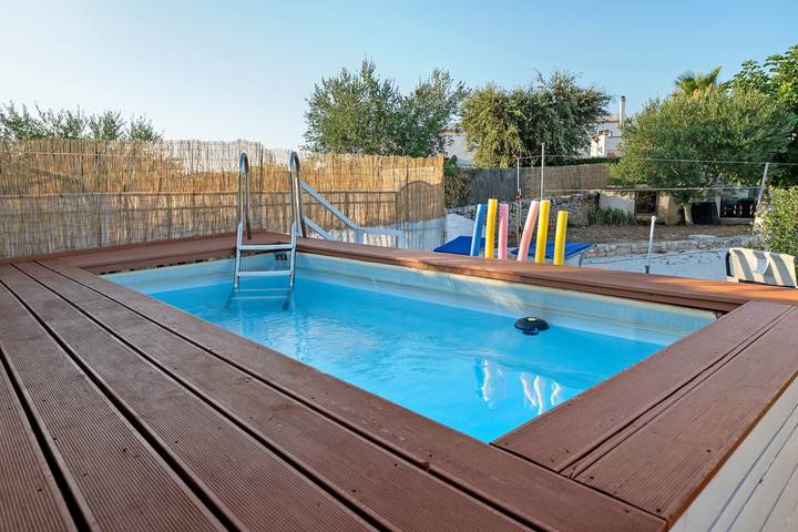 Camera Piano Terra con piscina condivisa, Wi-Fi e aria condizionata in Martina Franca, Provincia di Bari
