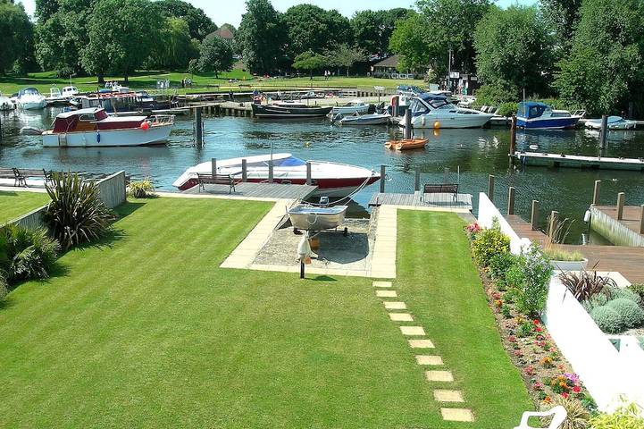 Ferienwohnung für 2 Personen, mit Terrasse und Garten in Christchurch