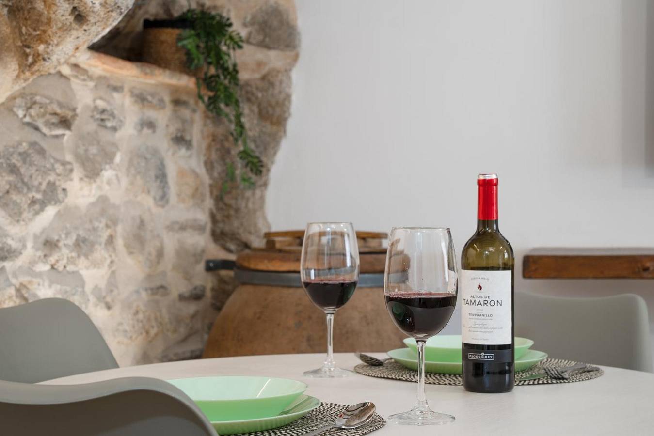 Apartamento entero, Chalet 'Las Casillas' con terraza privada, Wi-Fi y aire acondicionado in Entorno de Sierra Nevada, Güejar Sierra