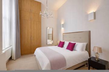 Vacation Rental for 5 Guests in Kensington and Chelsea, London, Picture 2