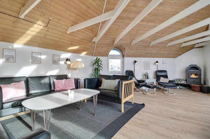 Ferienhaus mit Meerblick für 12 Personen, mit Terrasse und Whirlpool sowie Sauna, mit Haustier am Ringkøbing Fjord - 4