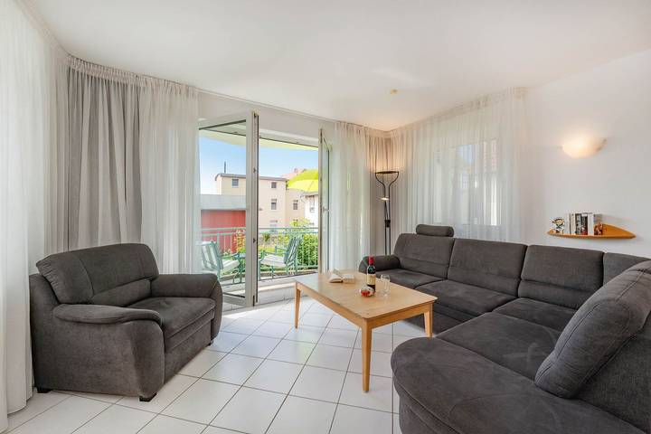 Ganze Wohnung, Waldhaus Fewo 14 Lina - ruhige zentrale Lage in Zempin, Usedomer Norden