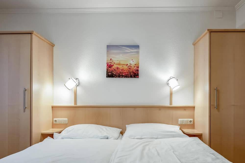 Ganze Wohnung, Idyllische Ferienwohnung, Garten und Bergblick in Loferer und Leoganger Steinberge, Sankt Jakob in Haus