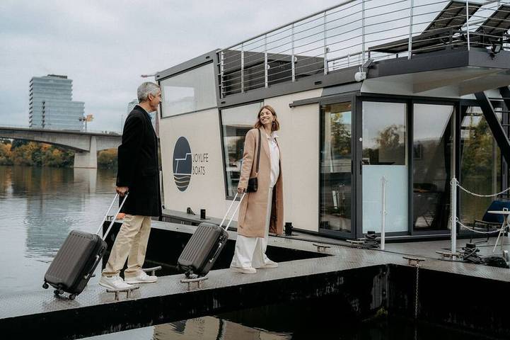 Hausboot für 4 Personen, mit Terrasse, mit Haustier in der Saarschleife