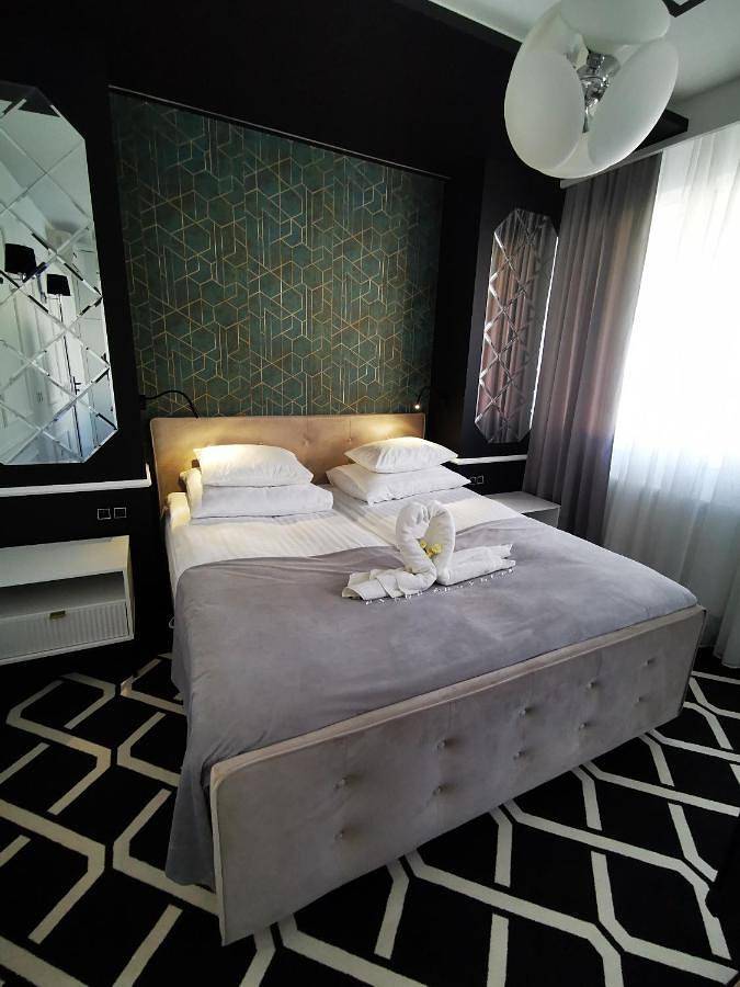 Hotel dla 4 osób, z jacuzzi i ogród w Tychy
