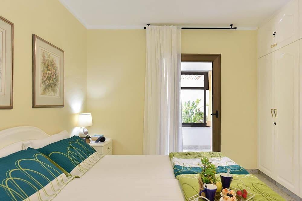 Preciosa casa de vacaciones privada para 2 personas con Wifi, A/C, piscina, Tv y patio in Maspalomas, San Bartolomé de Tirajana