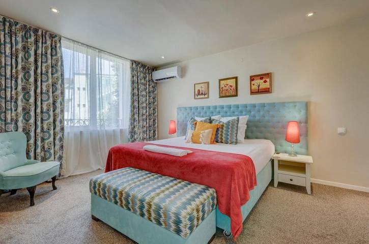 Ferienhaus für 4 Personen, mit Ausblick und Garten sowie Sauna in Varna