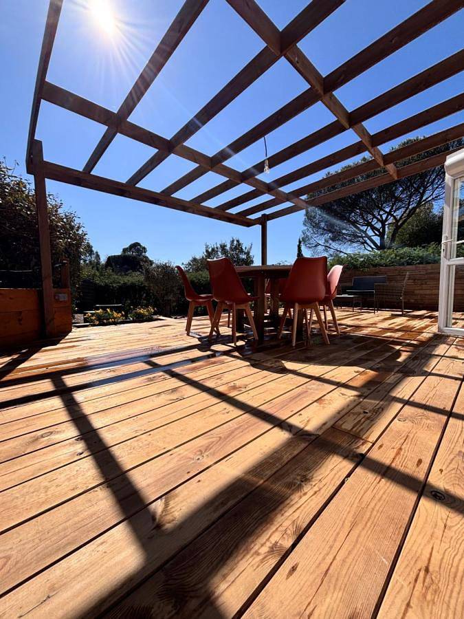 Camping pour 6 personnes, avec vue et piscine ainsi que jardin et terrasse, animaux acceptés à Gassin - 4