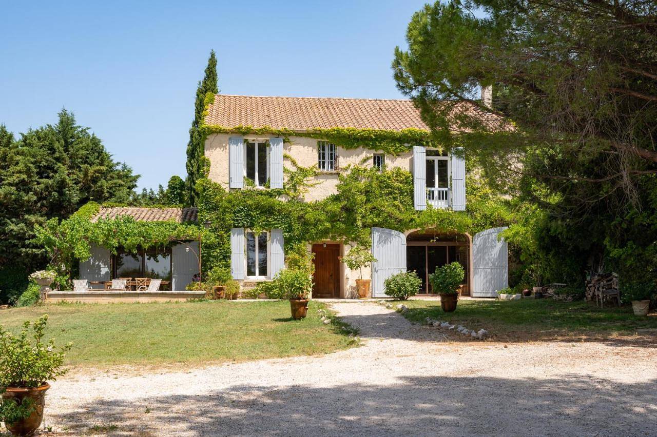 Triple Room with View in Châteaurenard, Région d'Arles