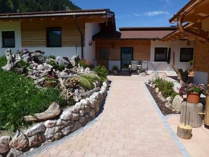 Ferienhaus für 4 Personen, mit Terrasse und Garten sowie Sauna und Seeblick in Tannheimer Tal - 4