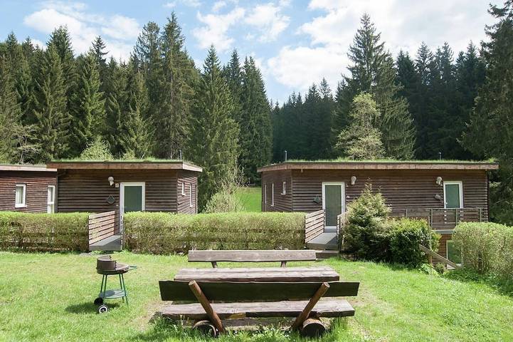 Ferienhaus für 4 Personen, mit Garten und Balkon