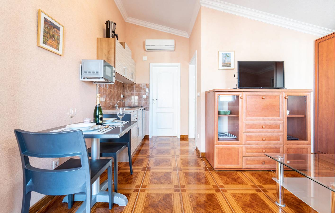 Entire holiday apartment, Holiday apartment for 3 people with terrace in Vir