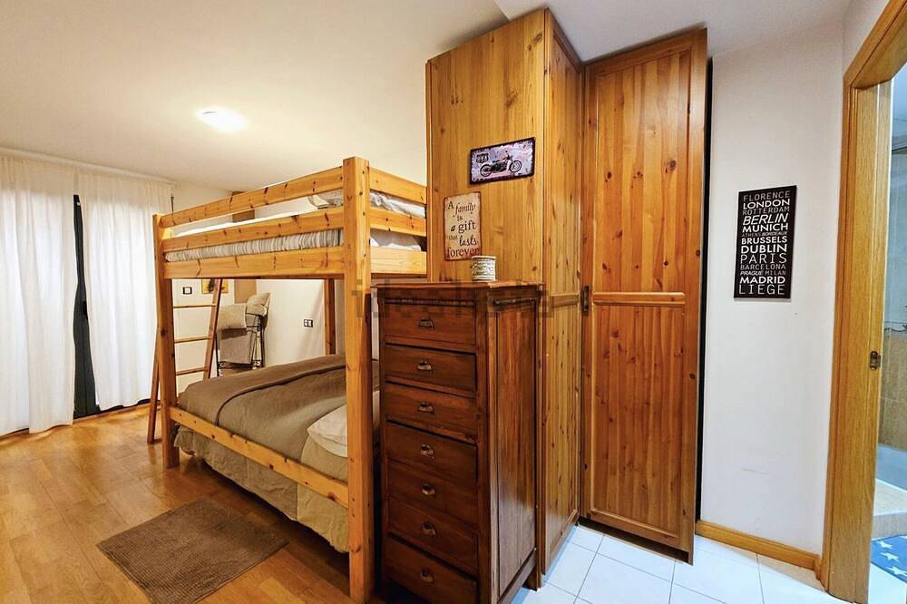 Cozy Apartament + Spa in Sabiñánigo, Pirineos
