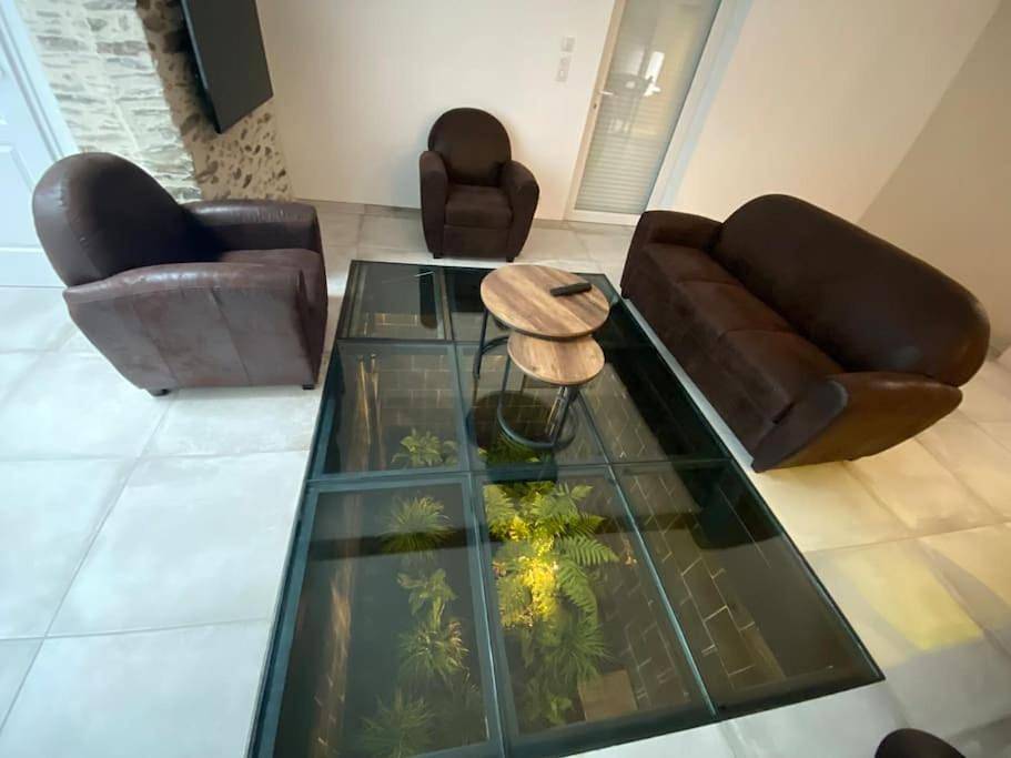 Two-Bedroom House in La Haie-Fouassière, Région de Nantes