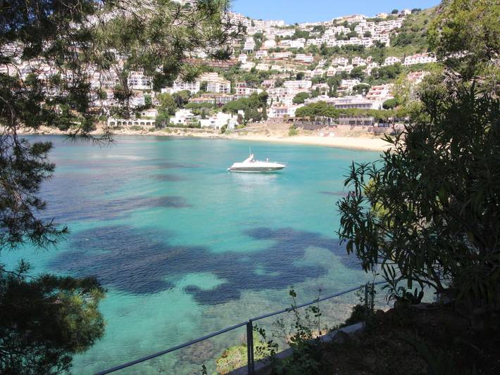 Gîte pour 2 personnes, avec terrasse, animaux acceptés dans Platja De Canyelles Petites - 3