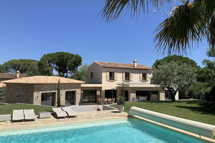 Villa pour 12 personnes, avec jardin ainsi que terrasse et jacuzzi à Gassin