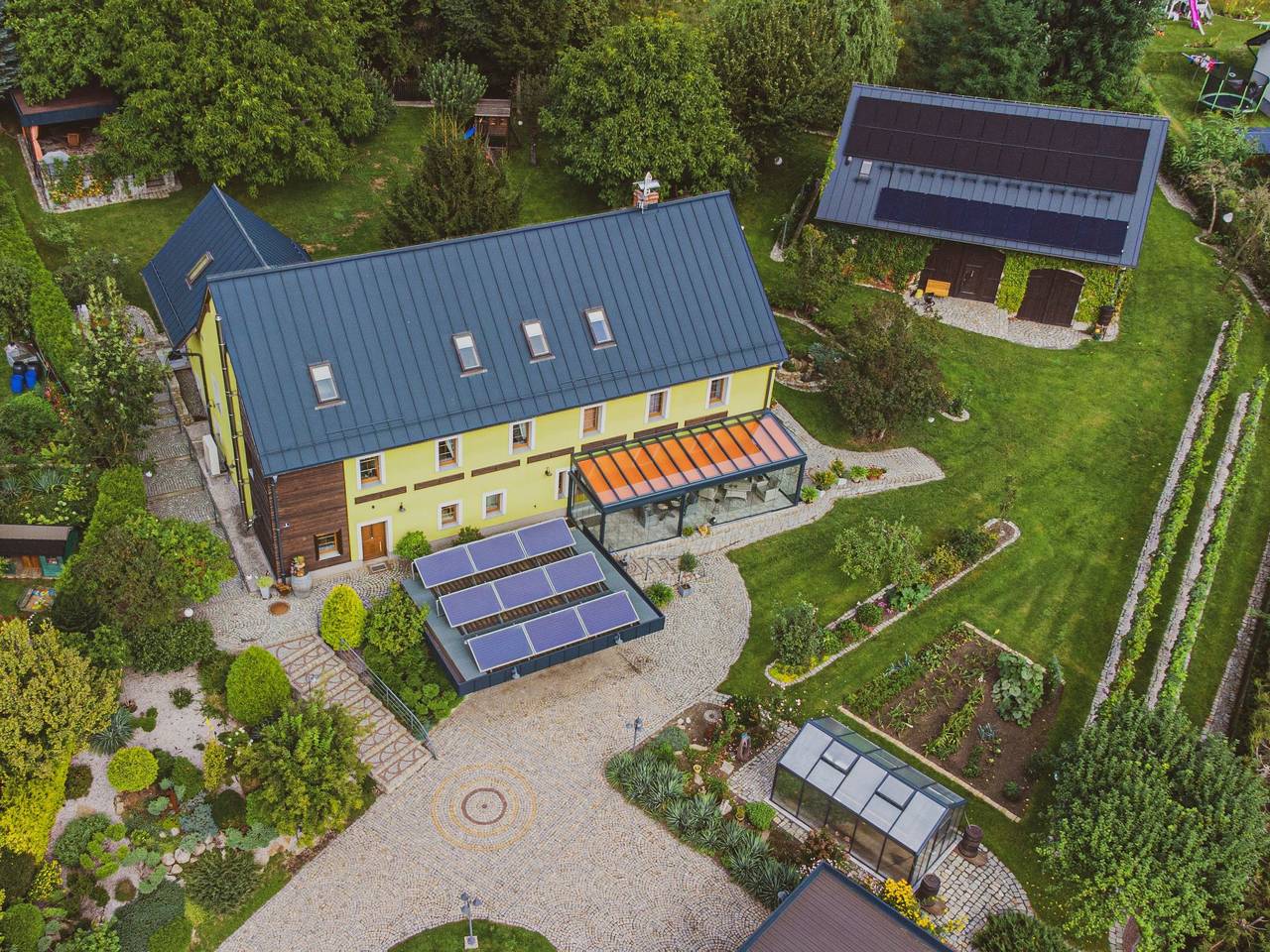 Ganze Wohnung, Dom Ogrodnika in Jeżów Sudecki, Sudeten (Polen)