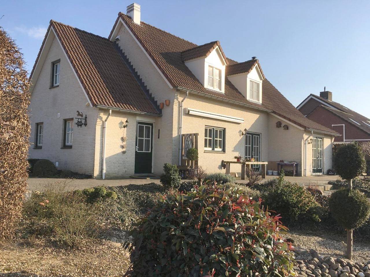 Chalet or Apartment nearby Roermond Outlet in Stevensweert, Limburg (Niederlande)
