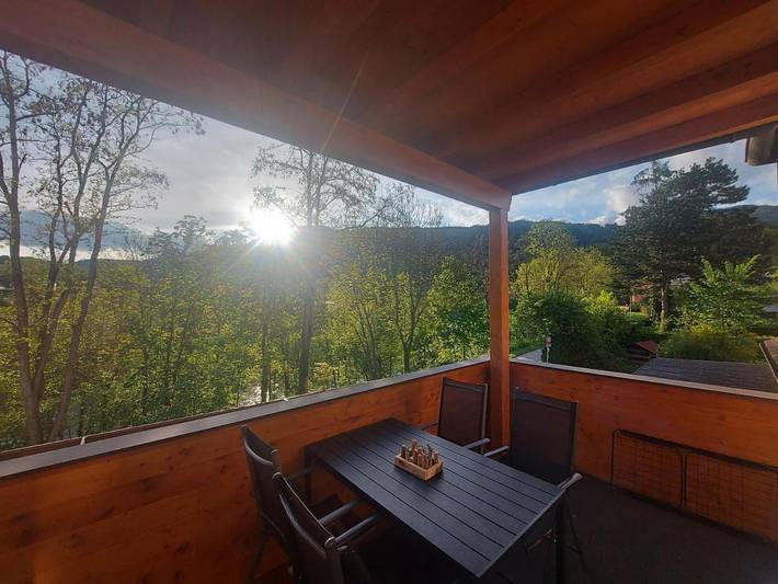 Ferienwohnung für 4 Personen, mit Balkon und Terrasse sowie Ausblick in Leoben