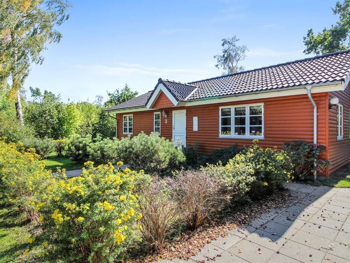 Ferienhaus für 6 Personen, mit Whirlpool und Terrasse in Grenå Strand