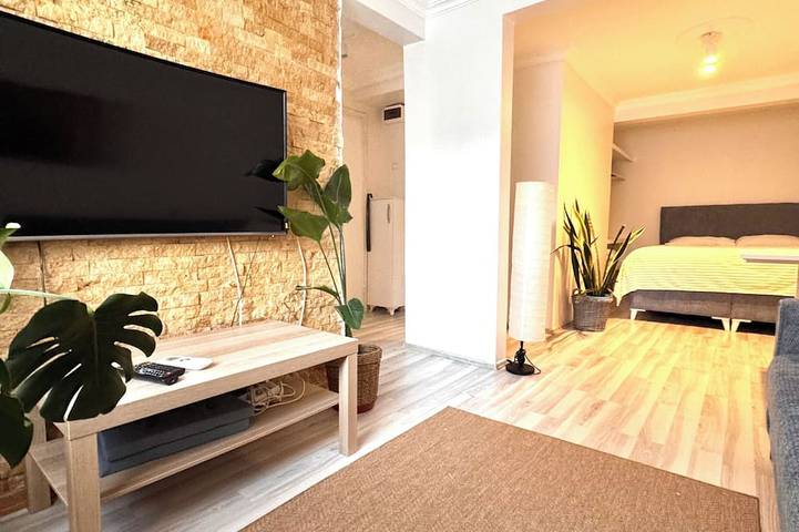 Ganze Wohnung, Gemütliches Studio im Herzen von Istanbul. 50 m von der Istiklal-Straße in Beyoğlu, Kuloğlu Mahallesi