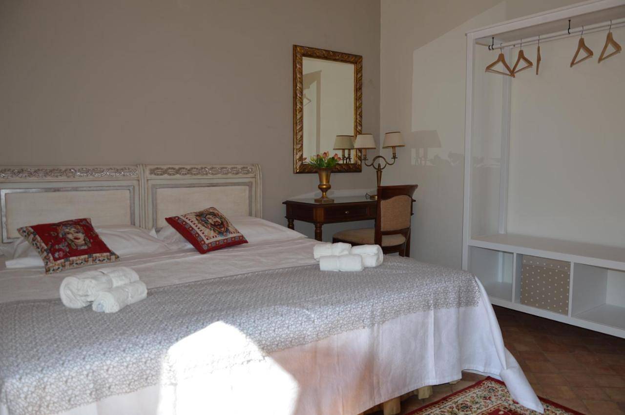 Double Room with Private Bathroom in Mascalucia, Catania e dintorni