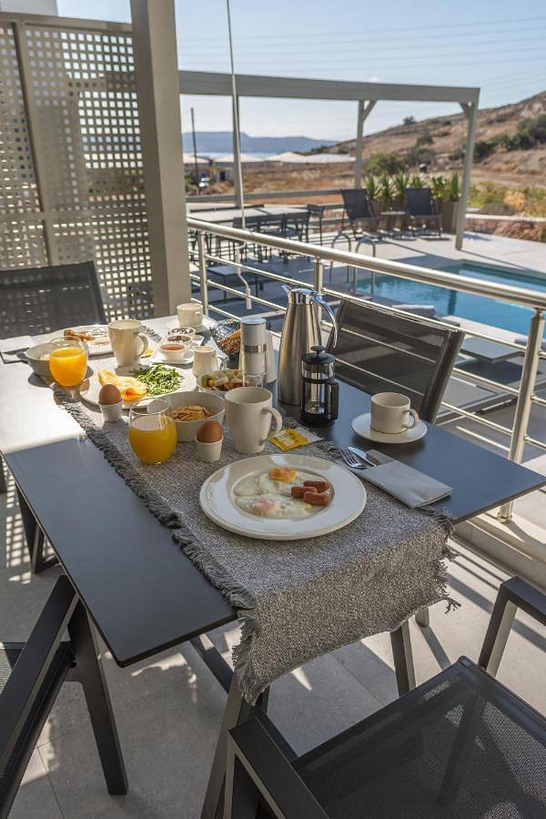 Villa pour 6 personnes, avec jardin ainsi que vue et piscine dans Milos - 3