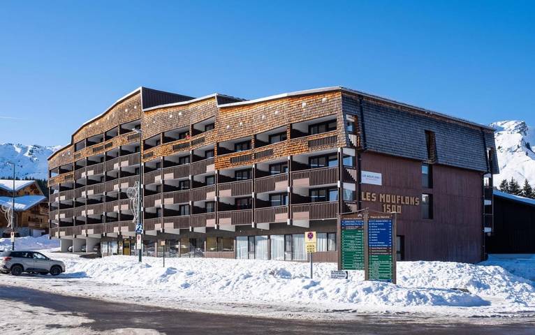 Apartamento para 4 personas, con balcón y jardín en Praz de Lys