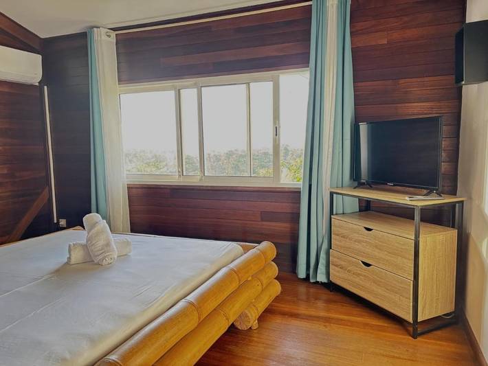 Location de vacances pour 2 personnes, avec jardin et piscine à Roura - 2