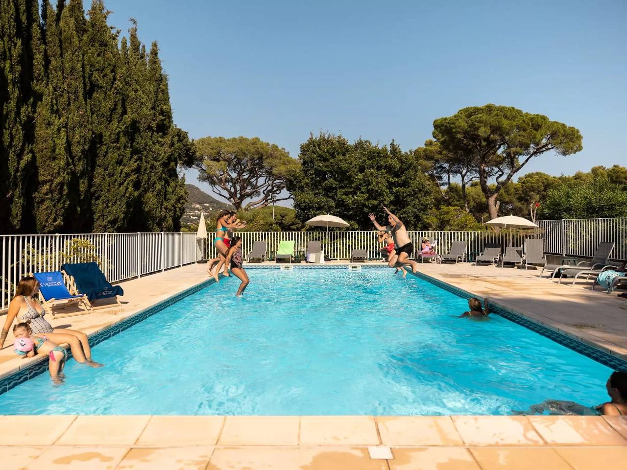 6 personas in Le Pradet, Costa mediterránea (Francia)