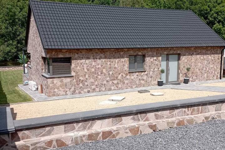 Location de vacances pour 10 personnes, avec jacuzzi ainsi que jardin et balcon à Comblain-au-Pont - 4