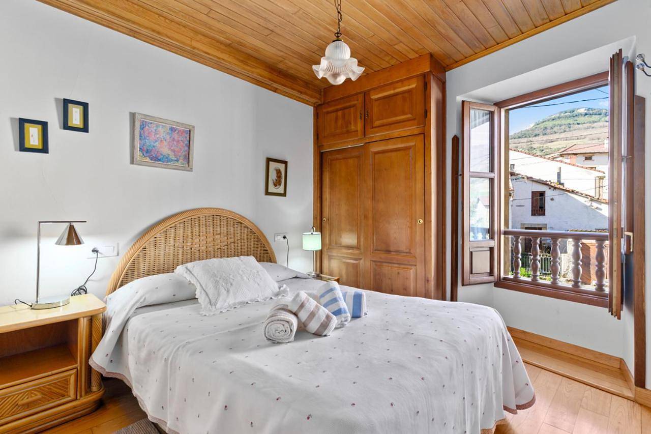 Two-Bedroom House in Las Arenas (Cabrales), Cabrales