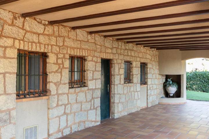 Casa rural para 16 personas, con vistas además de balcón y piscina en Arenys de Mar - 3