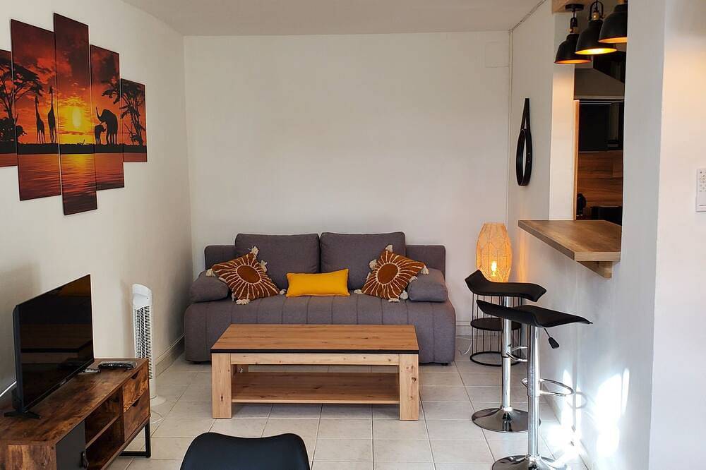 Geheel appartement, Apartment in the historic center of Ruoms in Ruoms, Ardèche