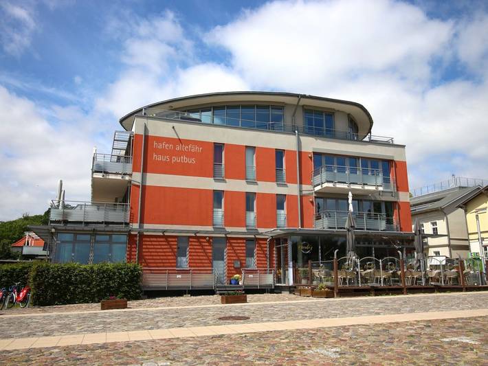 Ferienwohnung für 5 Personen, mit Balkon und Ausblick, kinderfreundlich in Altefähr - 3