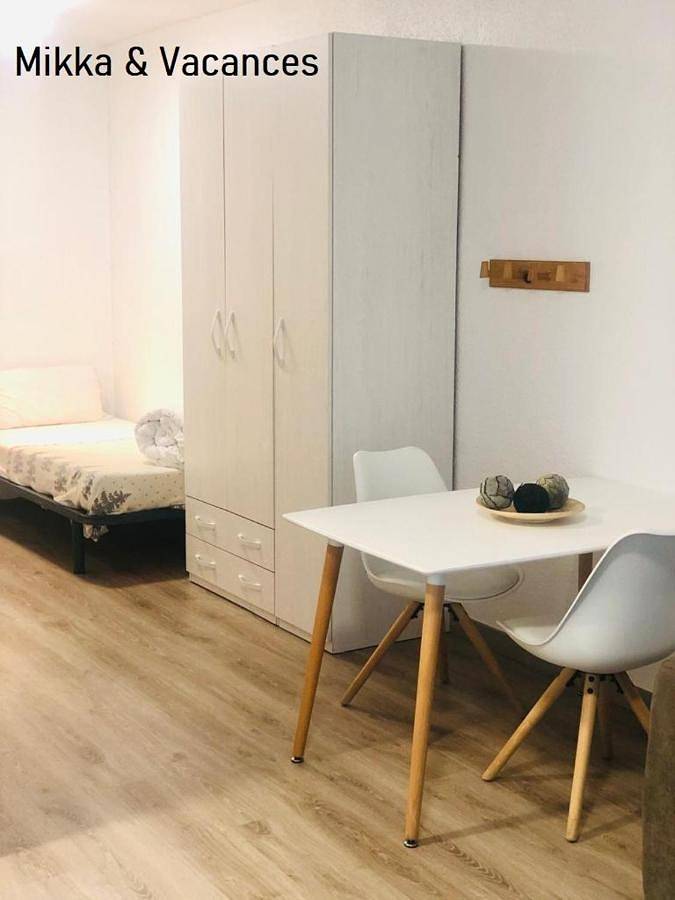 Location de vacances pour 3 personnes, avec Vue à Pas de la Case