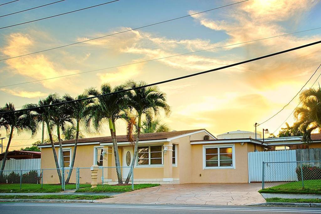 Vacation Home for 10 Guests in West Palm Beach, Palm Beach County
