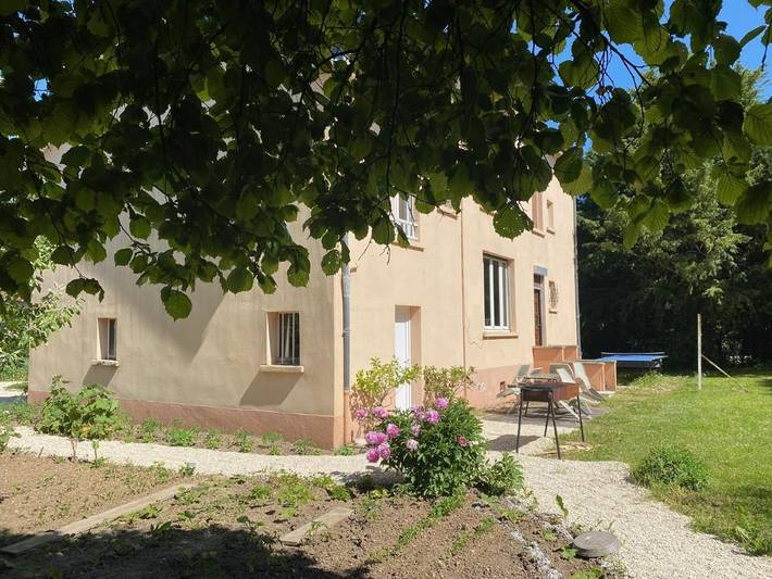 Location de vacances pour 4 personnes, avec jardin et vue, adapté aux familles dans Verdun