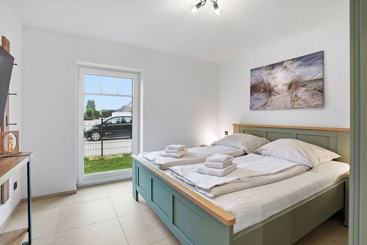 Ganze Wohnung, Küstenkoje: Neue Ferienwohnung mit Garten in Norddeich in Norddeich, Norden und Umgebung