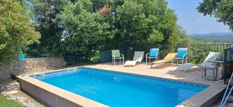 Chalet para 8 personas, con balcón además de piscina y vistas - 1