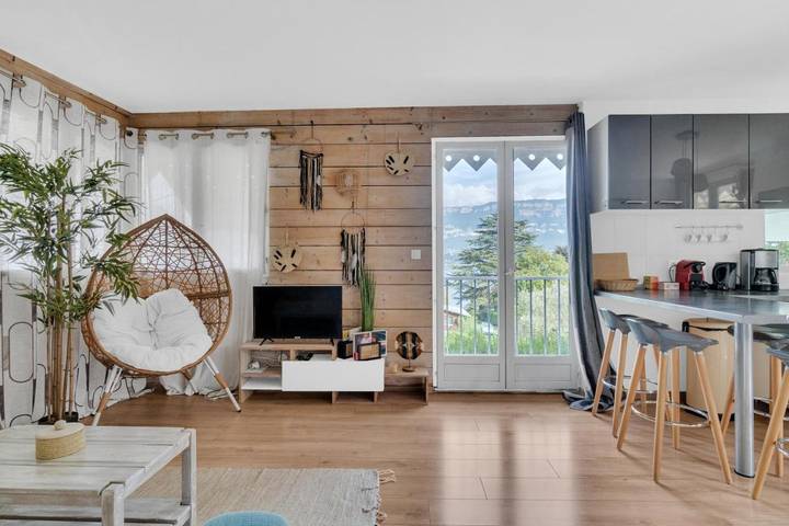 Gîte pour 4 personnes, avec jardin et vue à Le Bourget-du-Lac - 3